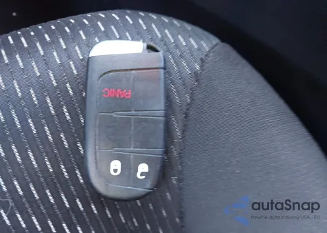 2018 Dodge Journey Se z USA, uszkodzony, nr VIN 3C4PDCAB7JT296028